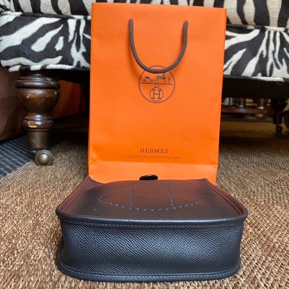 Hermès Taurillon Clemence Evelyne 16 TPM Bag - Picture 7 of 12